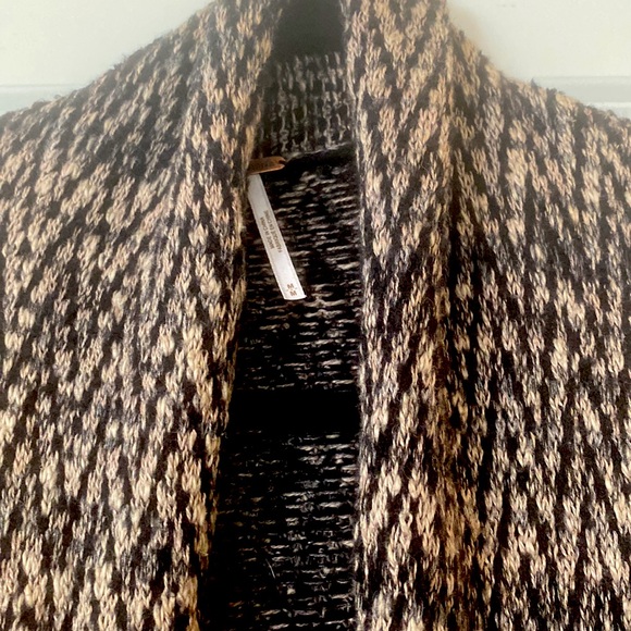 FREE PEOPLE HERRINGBONE SWEATER - Picture 2 of 4